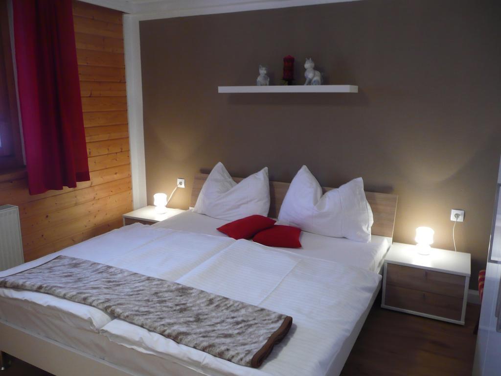 Haus Rosi Villa Uttendorf Room photo